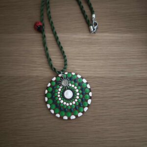 collier ezia