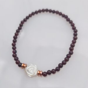 Accueil bracelet "nacre et grenat"
