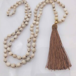 Accueil collier mâlâ aux 108 perles