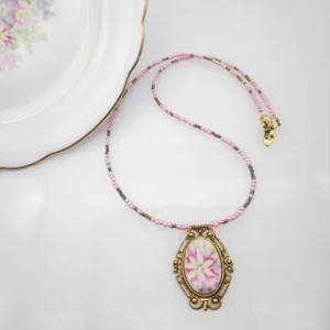 collier brune (copie)