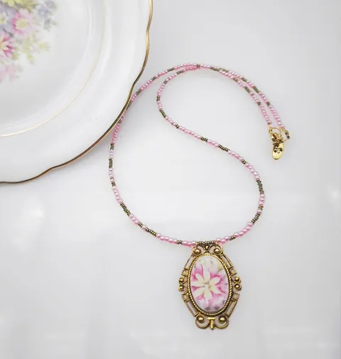 collier brune (copie) collier brune (copie)