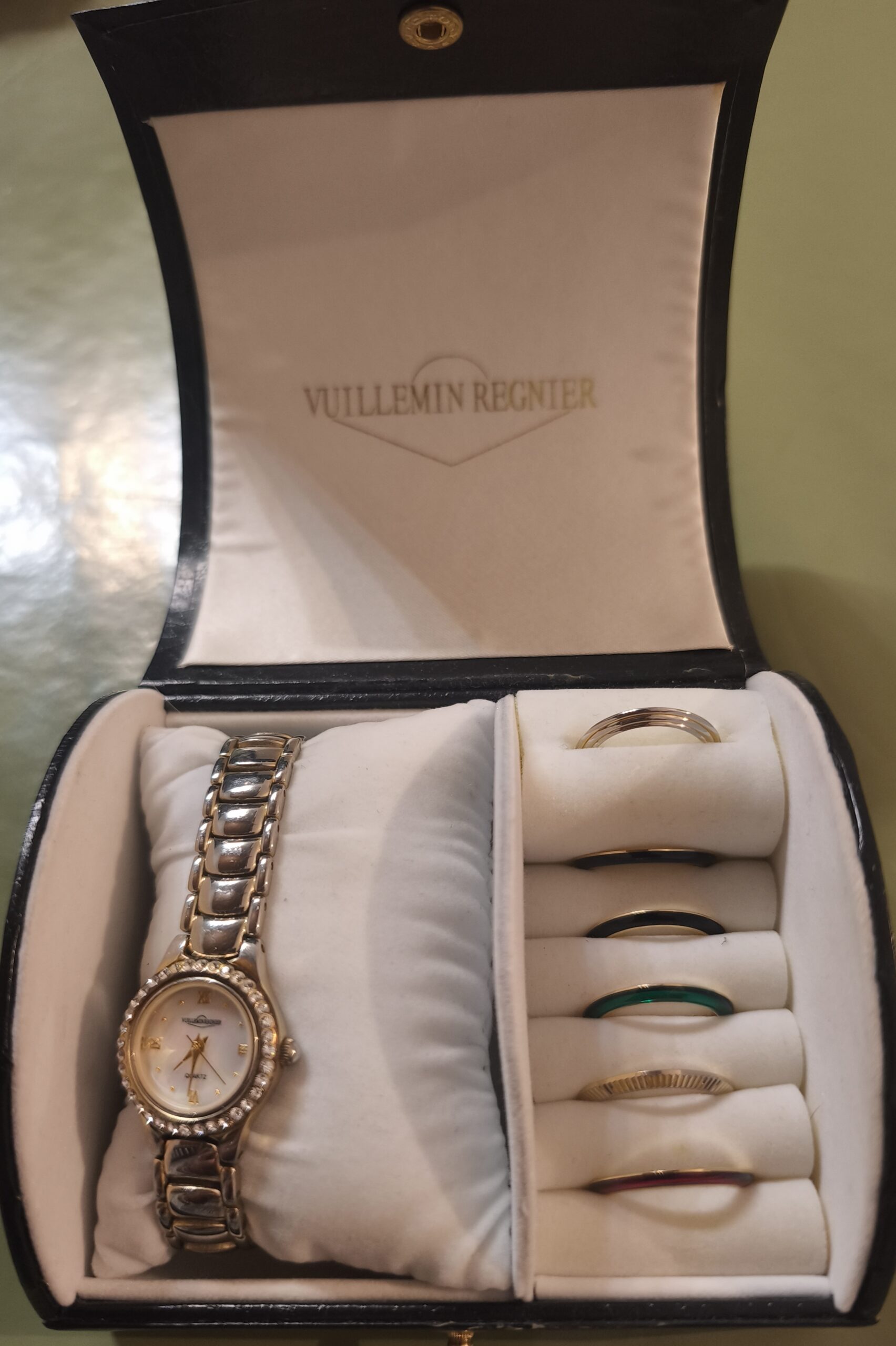 montre bijoux avec ses cadrans interchangeables montre bijoux avec ses cadrans interchangeables
